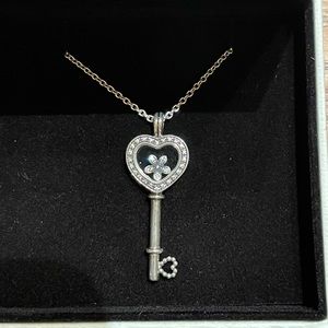 New - Pandora floating heart key locket
